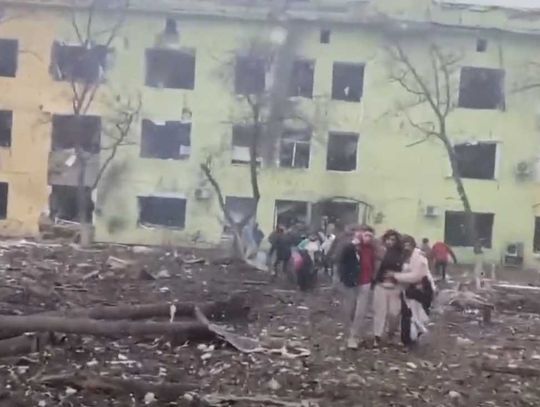 Skutki ostrzału Szpitala Miejskiego w Mariupolu
