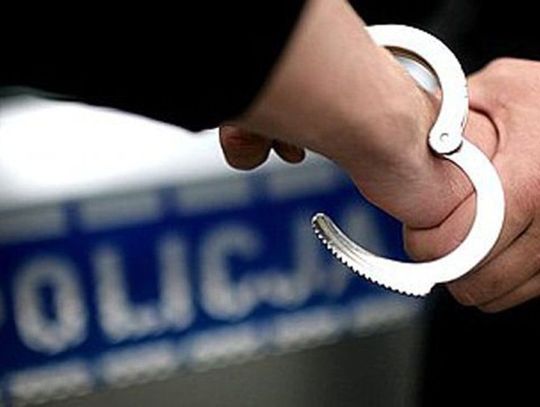 Służba, która nie zna zegarka. Rzeszowscy policjanci po szyhccie zatrzymali poszukiwanego