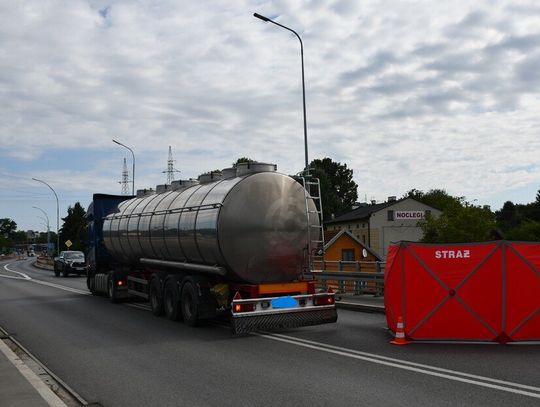 Śmiertelne potrącenie na moście. Ogromne utrudnienia na trasie Gorlice – Krosno