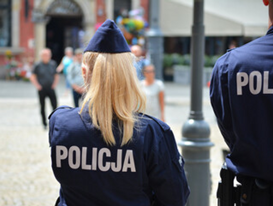 Sokołów Małopolski: Szybka reakcja policjantów, uratowała życie 6-latkowi