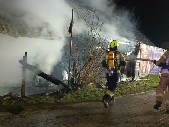 Spłonęła Galeria Sztuki Światowid  w Tyczynie [ZDJĘCIA]