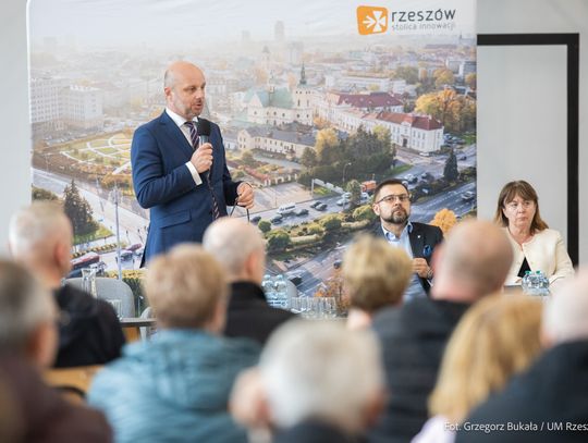 Spotkania prezydenta z mieszkańcami osiedli Kmity i Staroniwa – dialog o przyszłości miasta