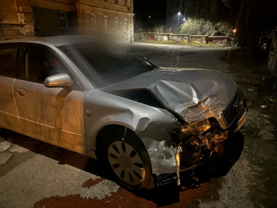 Spowodował kolizję. Był nietrzeźwy. Zatrzymał go policjant po służbie