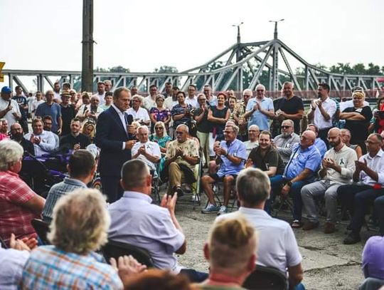 Sprawdź, czy jesteś na tej liście i chodzisz na spotkania z Tuskiem