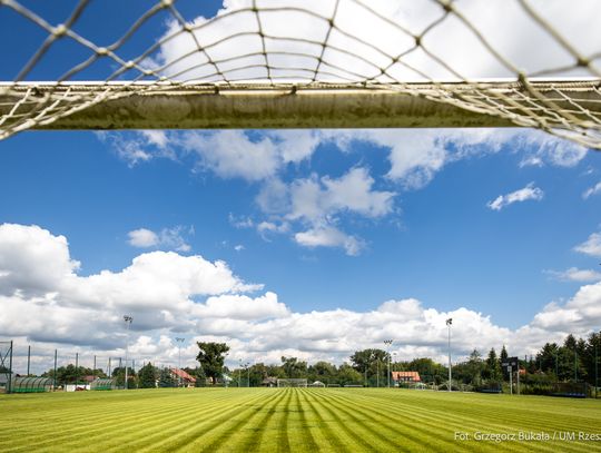 Stadion Grunwaldu Budziwój prawie skończony