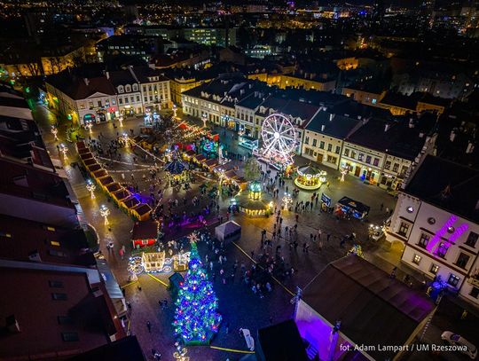 Świąteczne miasteczko w Rzeszowie już działa i zaprasza!