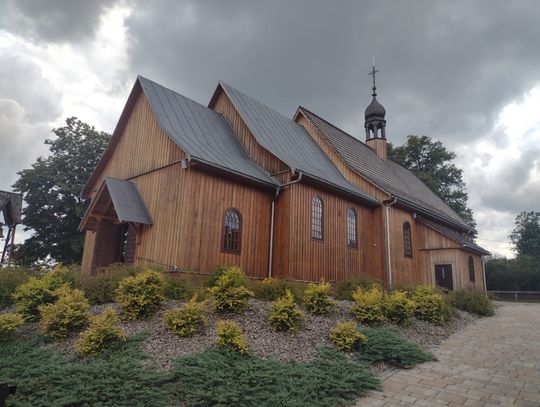 To najstarszy kościół w powiecie rzeszowskim. Perła architektury sakralnej na Podkarpaciu [ZDJĘCIA]