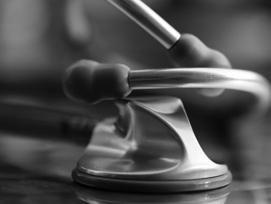 Tragiczna śmierć 12-letniej Karolinki. Pytania o diagnozę czy system ochrony zdrowia? Tragiczna śmierć 12-letniej Karolinki. Pytania o diagnozę czy system ochrony zdrowia?