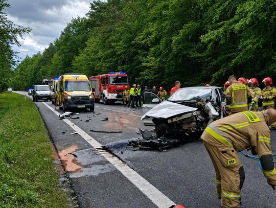 Tragiczny weekend na drogach Rzeszowa i powiatu. Dwie osoby zginęły, kilka trafiło do szpitali [ZDJĘCIA]
