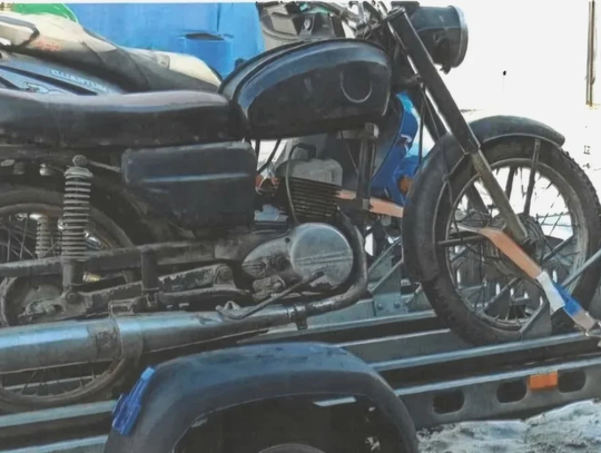 Trzciana: Skradziono motocykl marki WSK 125. Policjanci poszukują świadków zdarzenia