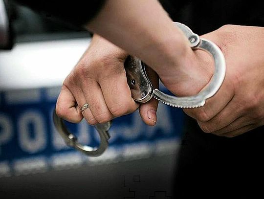 Trzy listy gończe i dwa nakazy. Koniec ucieczki 33-latka