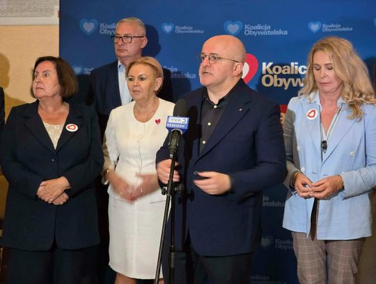 Tyczyn: spotkanie o wsparciu dla kandydata KO przerodziło się w apel po tragedii autokaru na Węgrzech i pożarze kościoła w skansenie