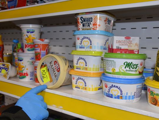 W jednym ze sklepów fałszowano daty ważności produktó do spożycia!