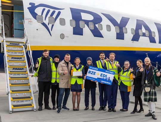 W poniedziałek wystartował pierwszy samolot Ryanair z Rzeszowa do Edynburga w Szkocji W poniedziałek wystartował pierwszy samolot Ryanair z Rzeszowa do Edynburga w Szkocji
