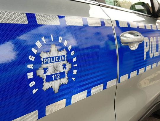 W szlafroku w centrum miasta. Wzorowa reakcja przechodnia uratowała zagubionego 74-latka