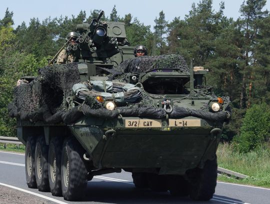 Wojskowe kolumny na drogach. Ruszają ćwiczenia „Żelazny Obrońca-25” w odpowiedzi na manewry Rosji
