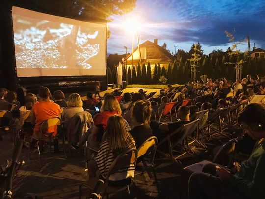 Wyjątkowy seans pod chmurką na Staromieściu. RDK zaprasza na seans „Bambi. Opowieść leśna”