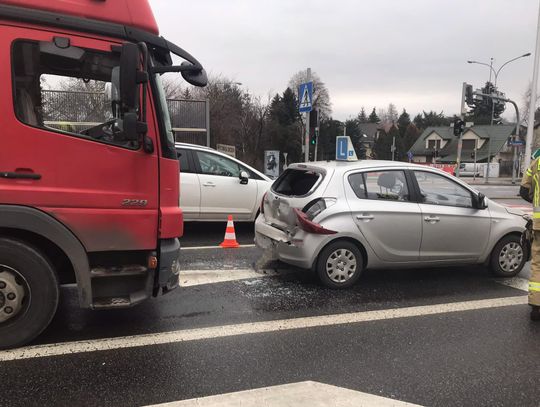 Wypadek na ul. Lubelskiej. Zderzenie dwóch pojazdów