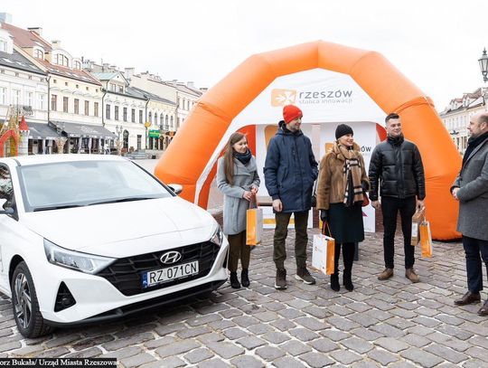 Zameldowali się w Rzeszowie i wygrali nagrody