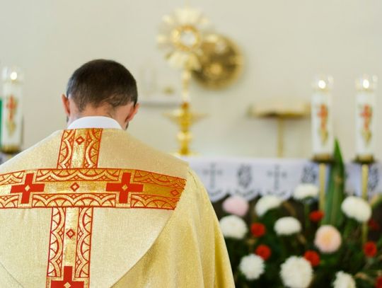 Zarzuty i areszt dla księdza. Ciąg dalszy seksskandalu w Dąbrowie Górniczej