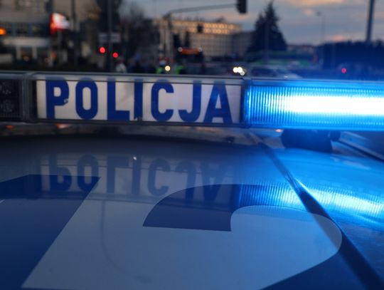 Zderzenie samochodu z hulajnogą elektryczną Zderzenie samochodu z hulajnogą elektryczną