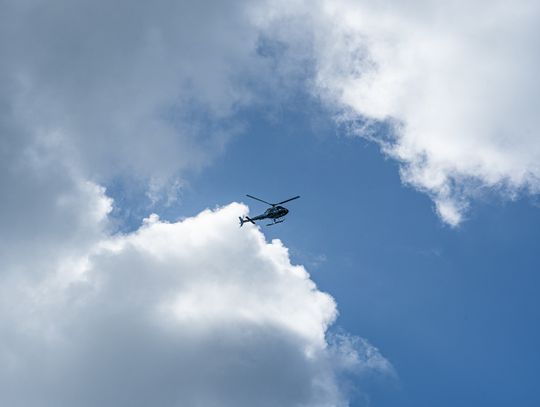 Zerwał linię energetyczną i… odleciał. Pilot zostawił służby z zagadką