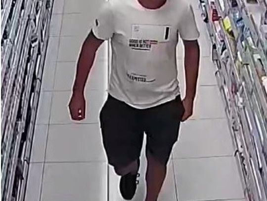 Znasz tego mężczyznę? Ukradł towar w Rossmannie na ponad 1100 zł!