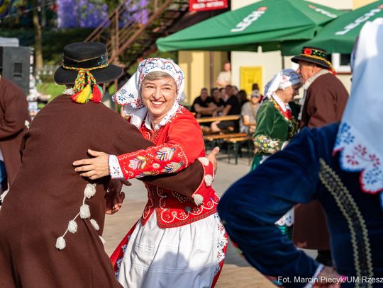 Zobacz jak bawili się mieszkańcy na Pikniku Dożynkowym w Rzeszowie! [FOTO]