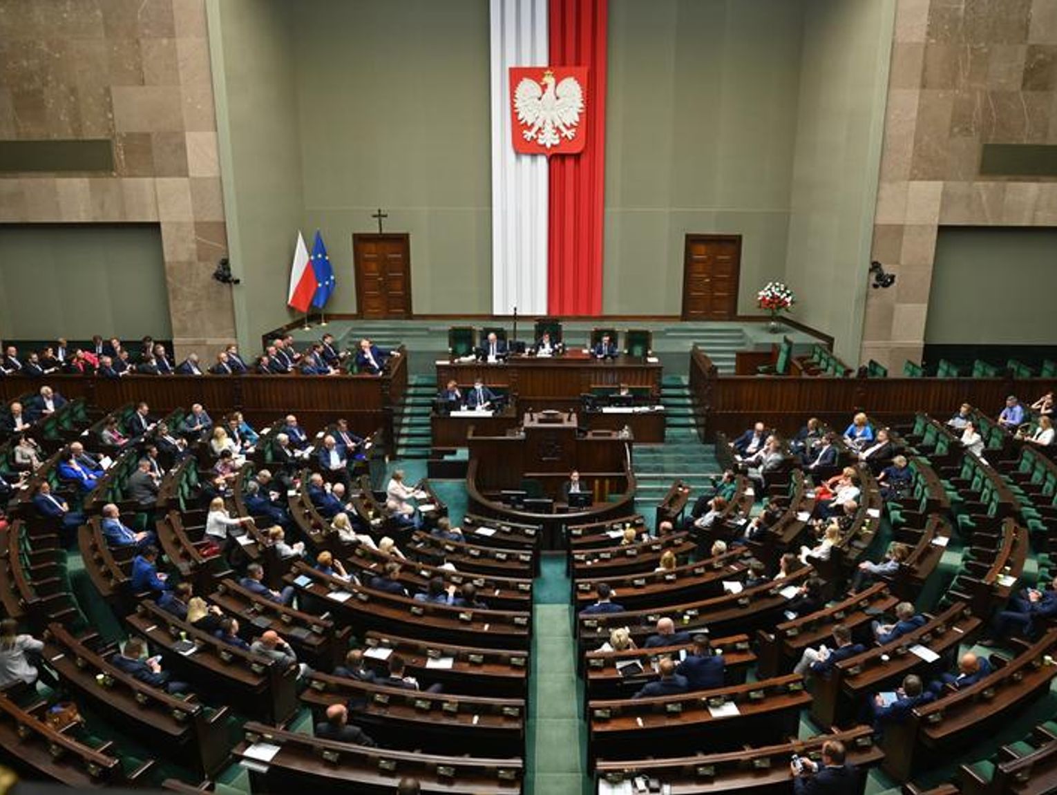 Pierwsze Posiedzenie Sejmu Walnego W Polsce Odbyło Się W Dziś pierwsze posiedzenie Sejmu. Poznamy jaka większość rządzi w Polsce!