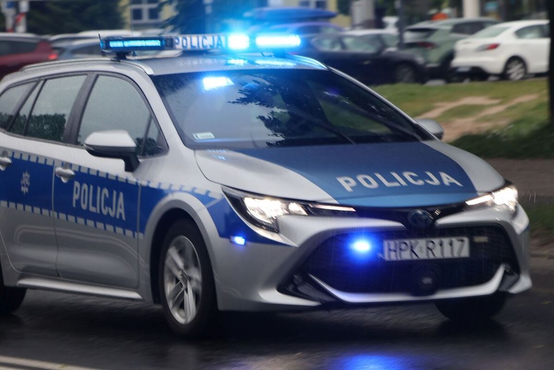 1,8 promila, narkotyki i ucieczka przed policją. W samochodzie 9-letnia córka 1,8 promila, narkotyki i ucieczka przed policją. W samochodzie 9-letnia córka