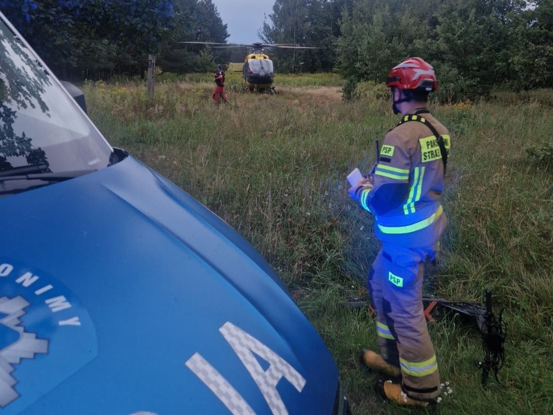 12-latek jechał rowerem, trzymając kolegę na hulajnodze. Doszło do wypadku