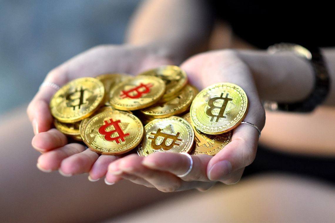 20-latka z Ukrainy zatrzymana za oszustwo na kryptowaluty