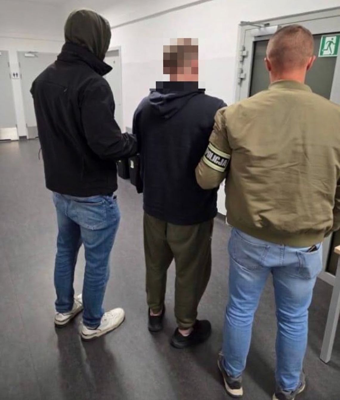 37-latek z Rzeszowa zatrzymany. Był poszukiwany listem gończym, ma do odbycia 4 lata więzienia 37-latek z Rzeszowa zatrzymany. Był poszukiwany listem gończym, ma do odbycia 4 lata więzienia