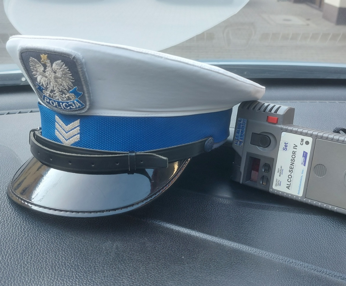 Blisko 3 promile za kierownicą. Dzięki świadkom nie doszło do wypadku Blisko 3 promile za kierownicą. Dzięki świadkom nie doszło do wypadku