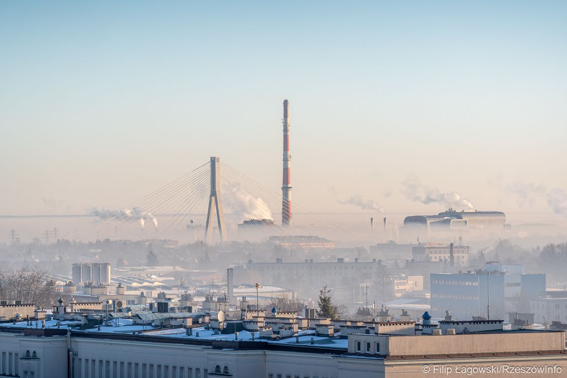 Alert RCB! Ostrzeżenie przed smogiem w czwartek w Rzeszowie i powiecie rzeszowskim Alert RCB! Ostrzeżenie przed smogiem w czwartek w Rzeszowie i powiecie rzeszowskim