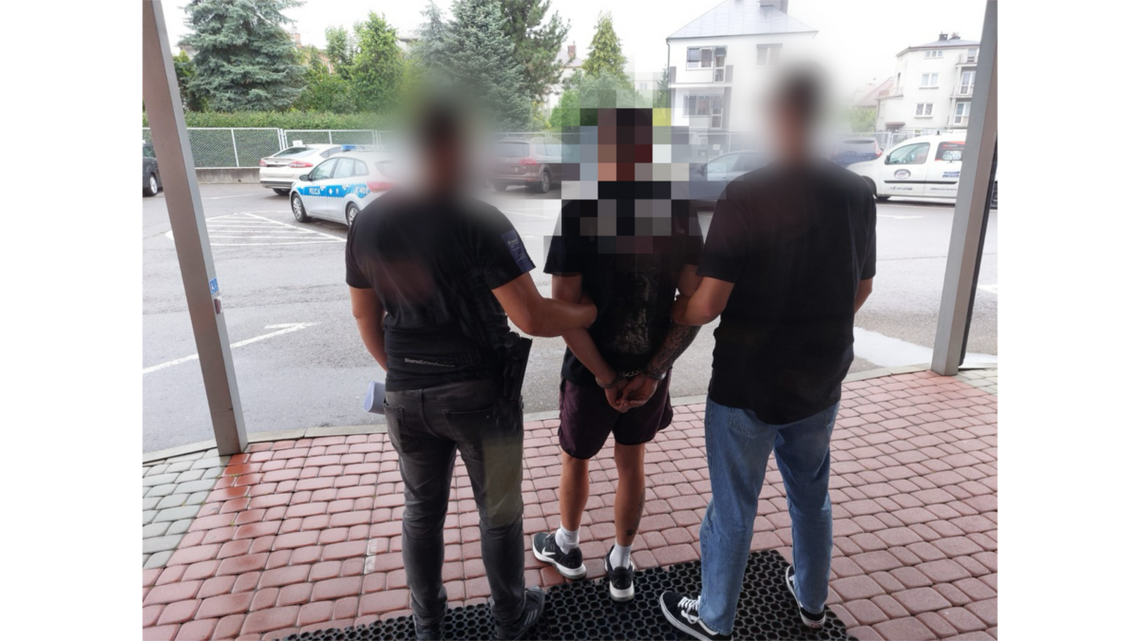 Areszt dla sprawcy poważnego wypadku. 32-latek zostawił poszkodowanych pasażerów i uciekł!