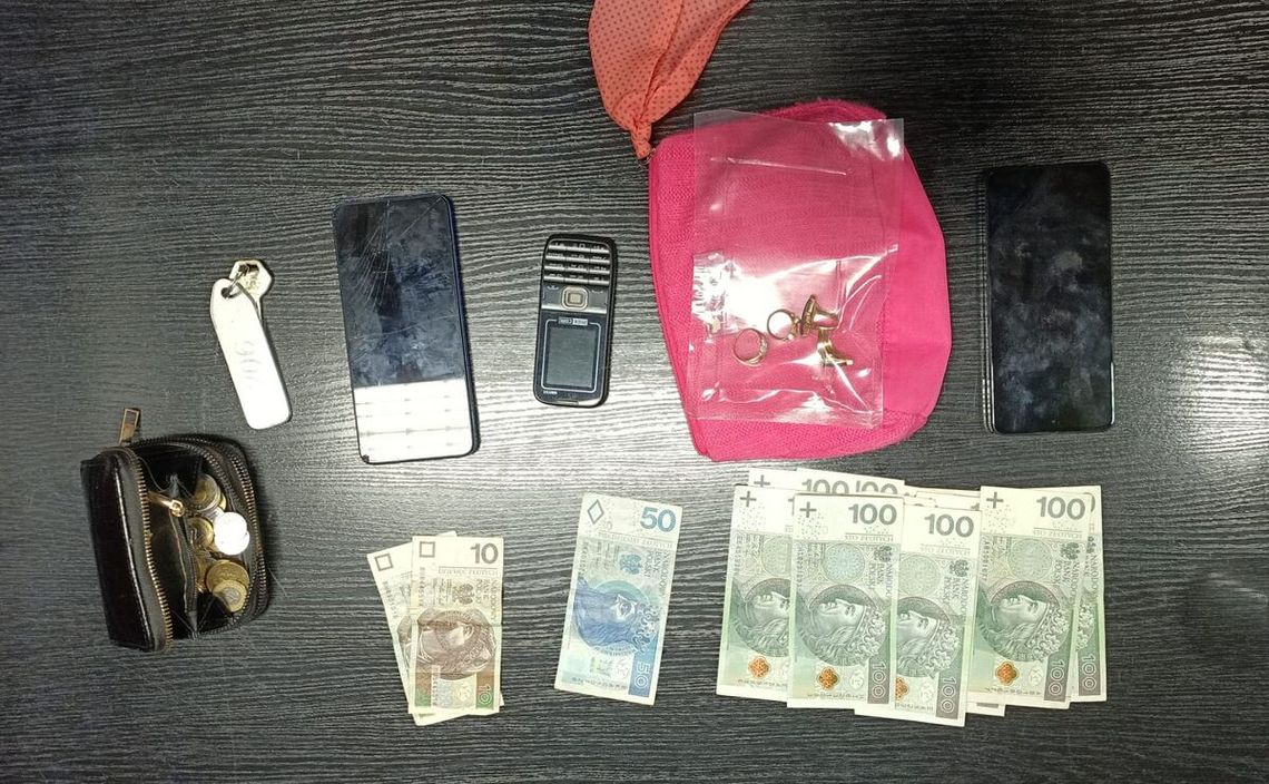 Bezczelne oszustwo „na wnuczka” w Rzeszowie. 18-latka z Czech z 3-miesięcznym aresztem