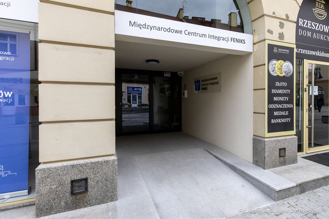 Bezpłatna nauka cyfrowa dla mieszkańców Rzeszowa. Startuje Klub Rozwoju Cyfrowego