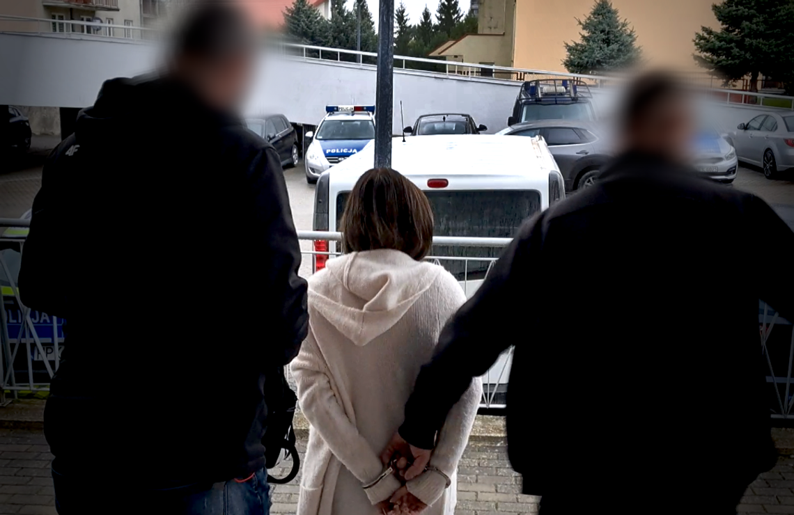 Chciała odebrać pieniądze „na inwestycję”. Policja zatrzymała 21-letnią Ukrainkę