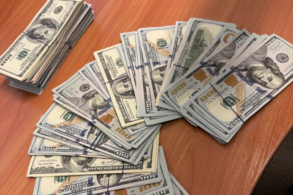 Chciała wywieść z Ukrainy 40 tysięcy dolarów. Wpadła na granicy