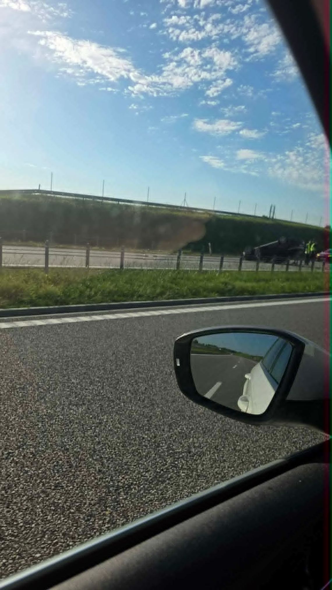Dachowanie auta między węzłami Świlcza i Rzeszów Południe Dachowanie auta między węzłami Świlcza i Rzeszów Południe