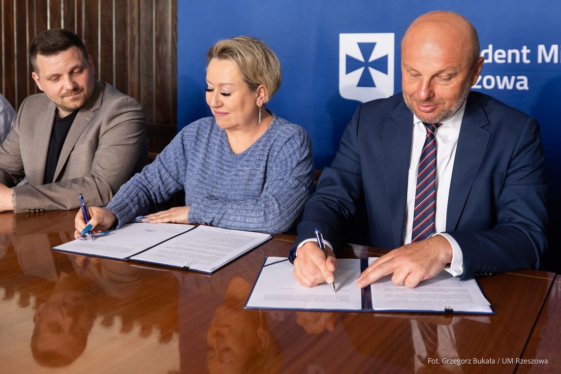Historyczny mecenat nad „czarnym sportem”. Rzeszów stawia miliony na żużlową promocję