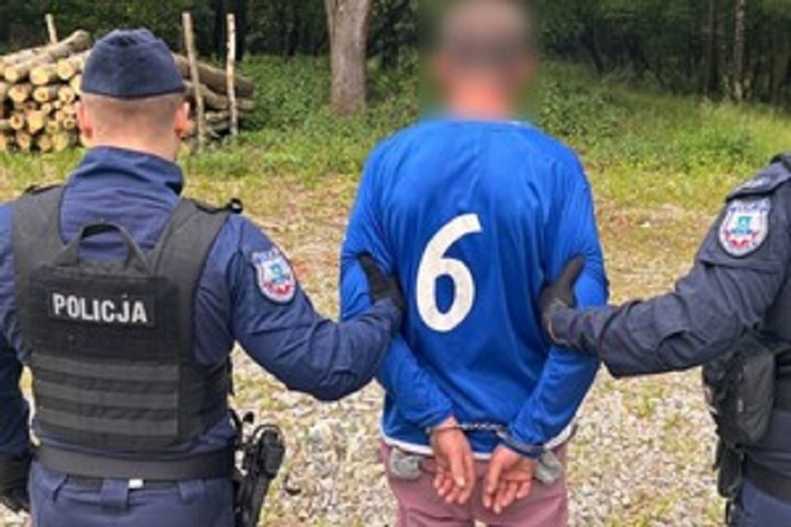 Horror na stacji paliw w regionie! 43-latek z młotkiem sterroryzował obsługę i uciekł z łupem Horror na stacji paliw w regionie! 43-latek z młotkiem sterroryzował obsługę i uciekł z łupem
