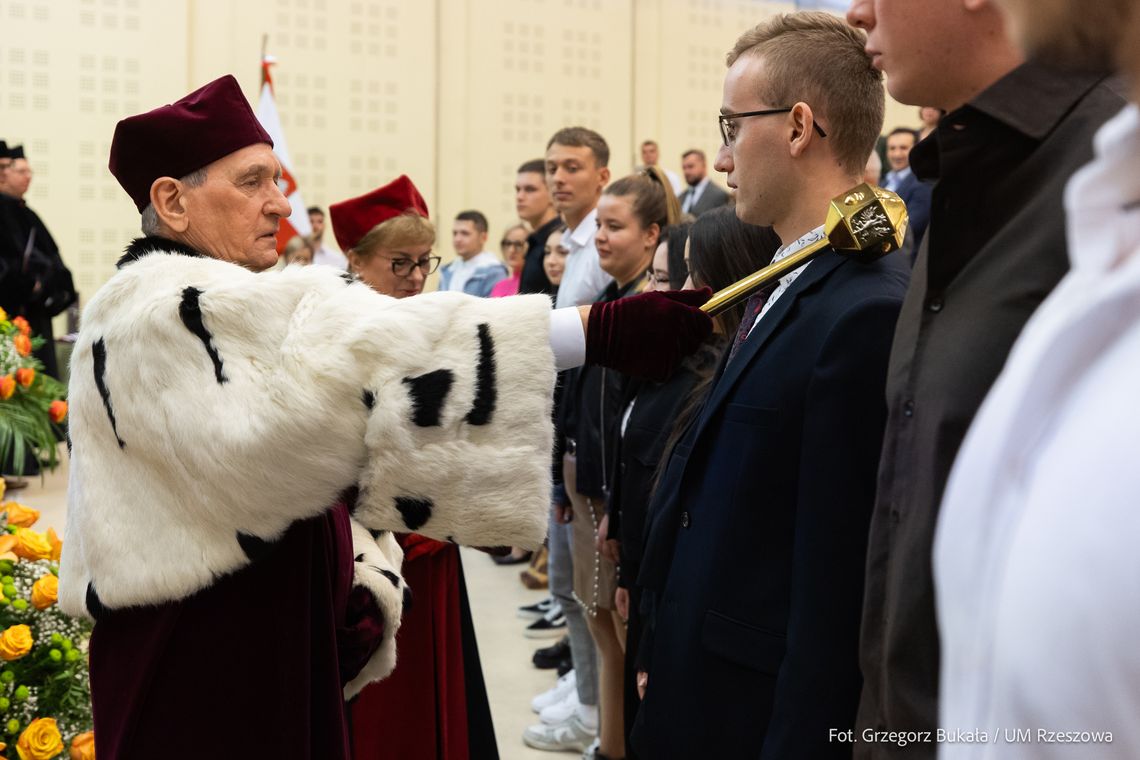 Inauguracja nowego roku akademickiego na WSPiA Rzeszowskiej Szkole Wyższej