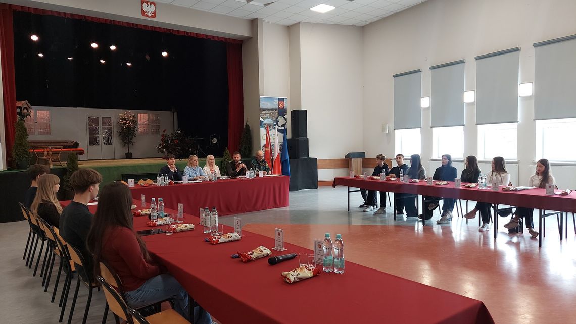 IV Posiedzenie Młodzieżowej Rady Gminy Świlcza VII Kadencji – młodzi debatowali o czytelnictwie i inicjatywach społecznych