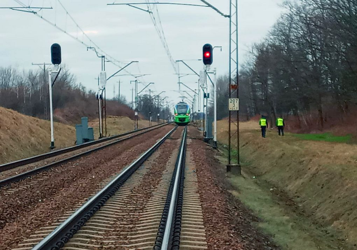 Jarosław. Kobieta rzuciła się pod pociąg. Jest to kolejna ofiara w przeciągu ostatnich 3 dni