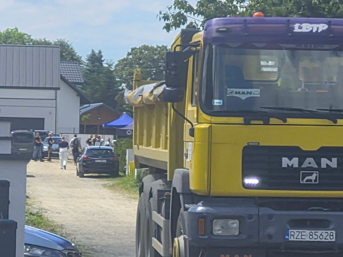 Już nawet 50 płodów wykopanych w Lutoryżu. Lekarka miała wynosić je ze szpitala w czasie COVID-19!