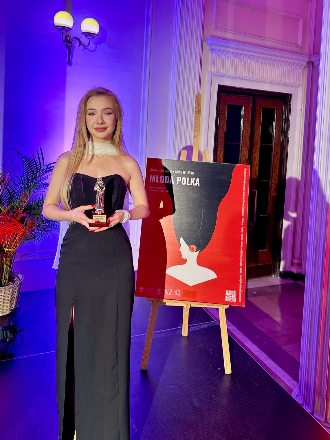 Kinga Niemiec finalistką prestiżowego konkursu „Młoda Polka” Kinga Niemiec finalistką prestiżowego konkursu „Młoda Polka”