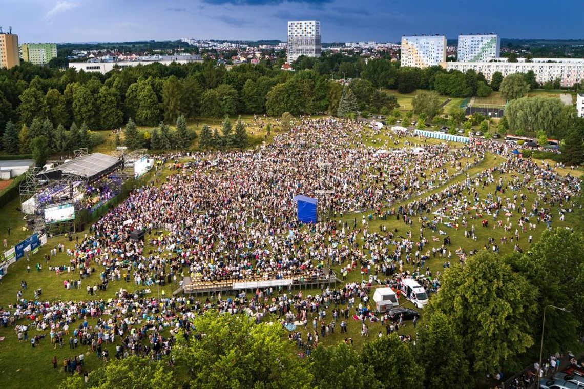 Koncert „Jednego Serca Jednego Ducha” w Parku Sybiraków. Wszystko co musisz wiedzieć