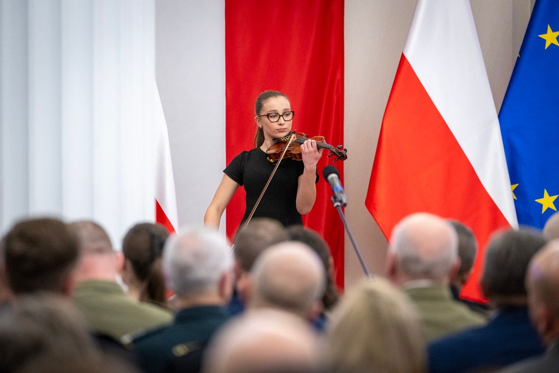 Koncert z okazji objęcia przez Polskę prezydencji w UE w Podkarpackim Urzędzie w Rzeszowie